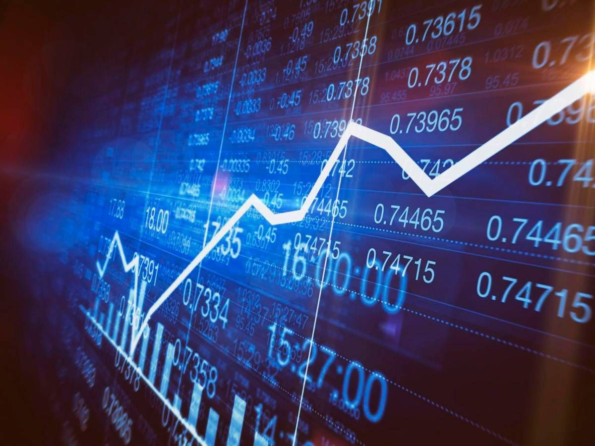 Hai investito in azioni Fininvest? Occhio alla truffa: la denuncia di Codacons