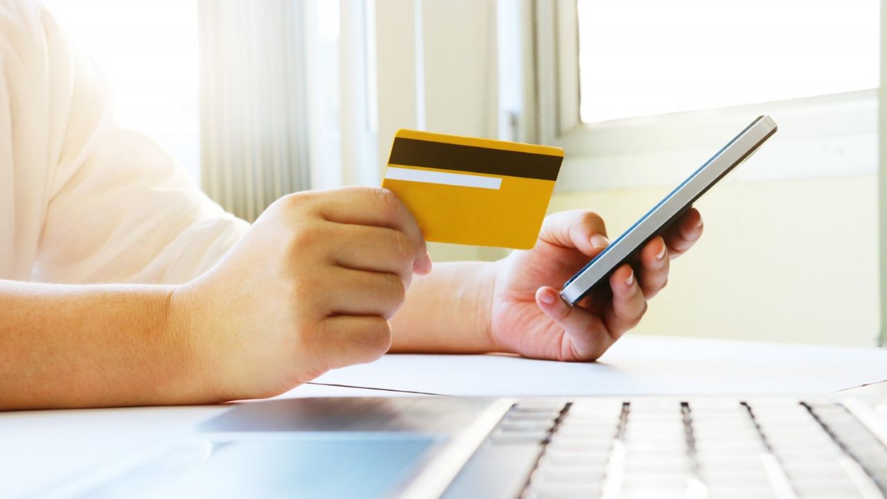 shopping online con smartphone